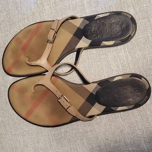 Burberry tan leather strap flip flop style sandals, size 8